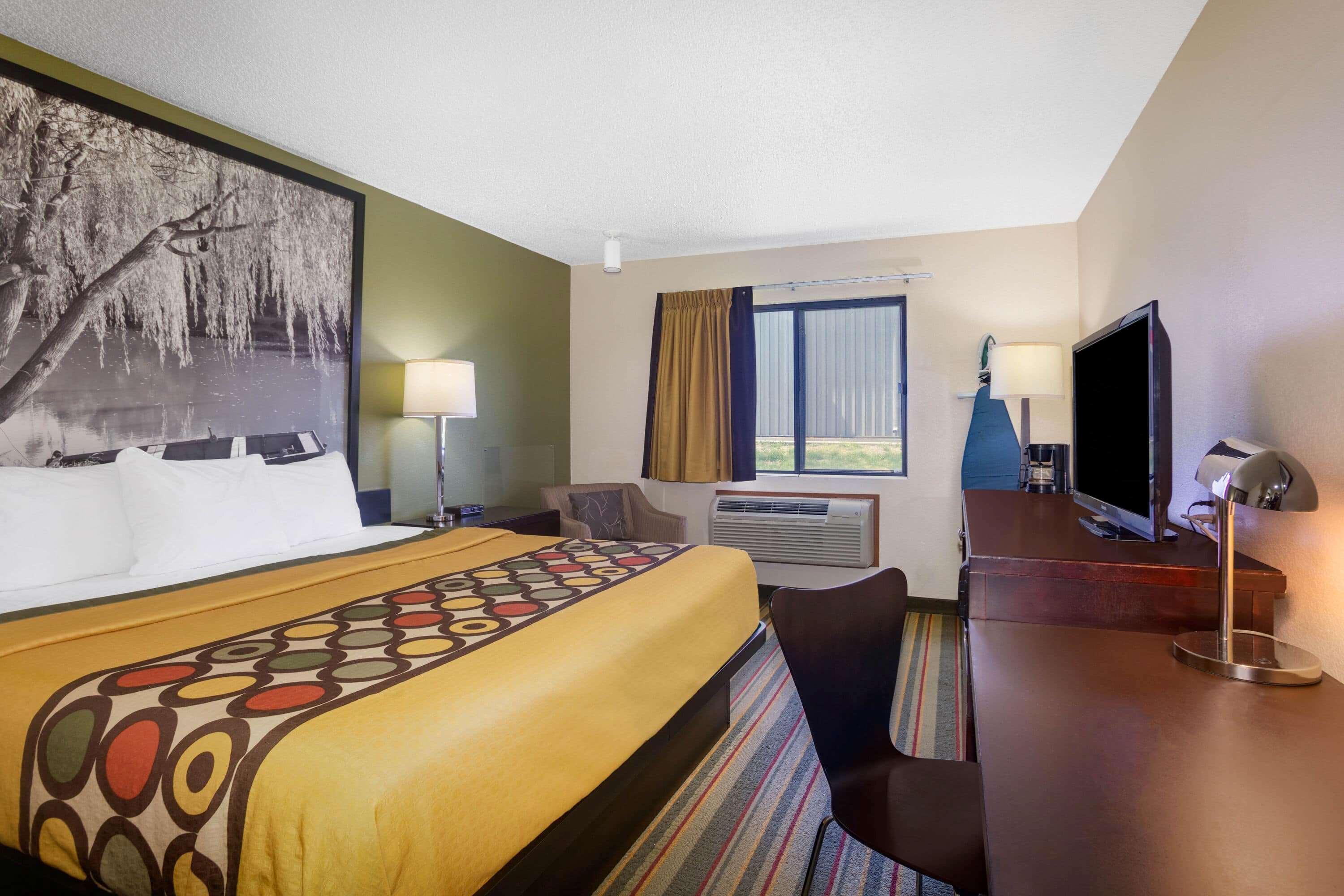 Super 8 By Wyndham El Dorado Hotel Екстериор снимка