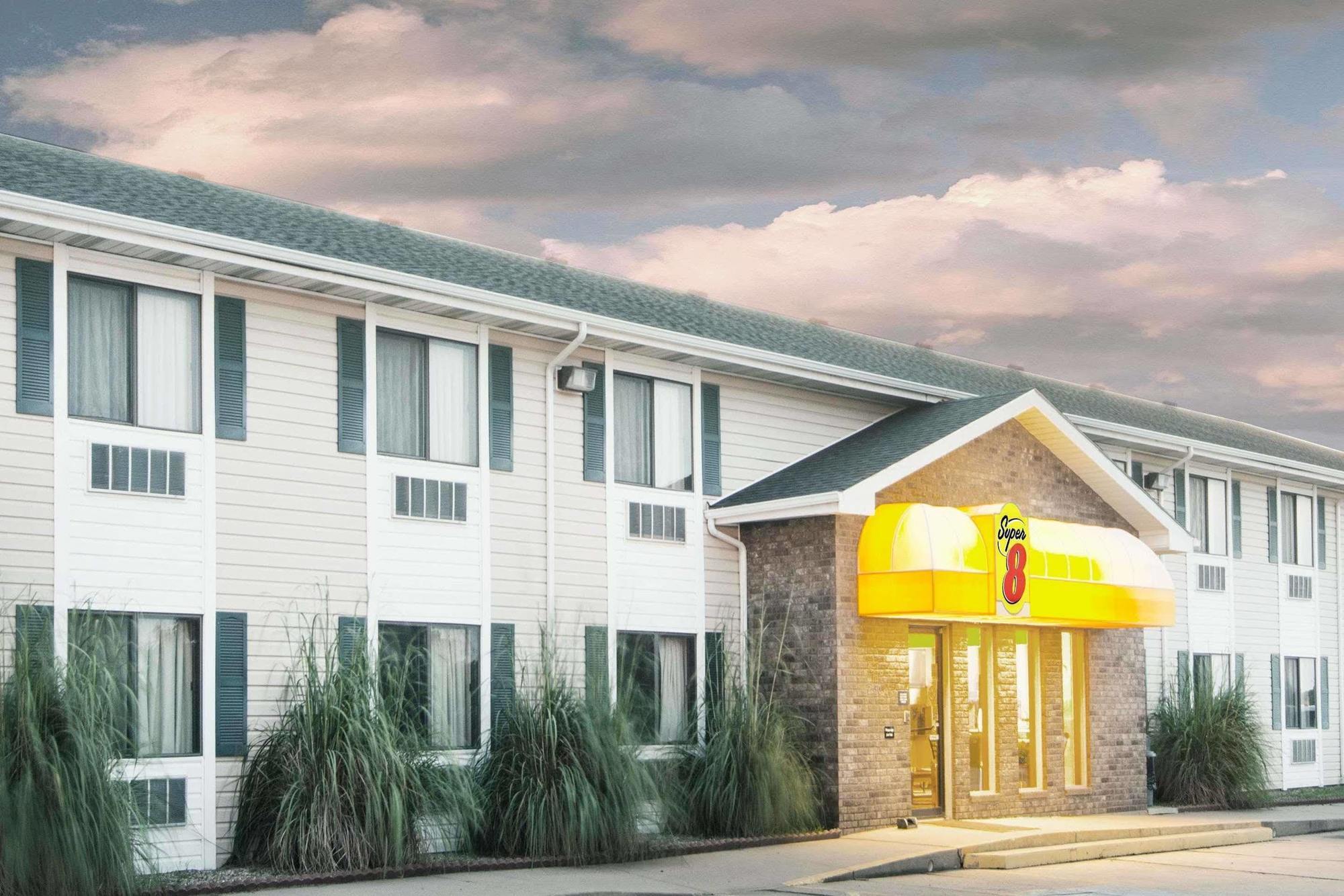 Super 8 By Wyndham El Dorado Hotel Екстериор снимка